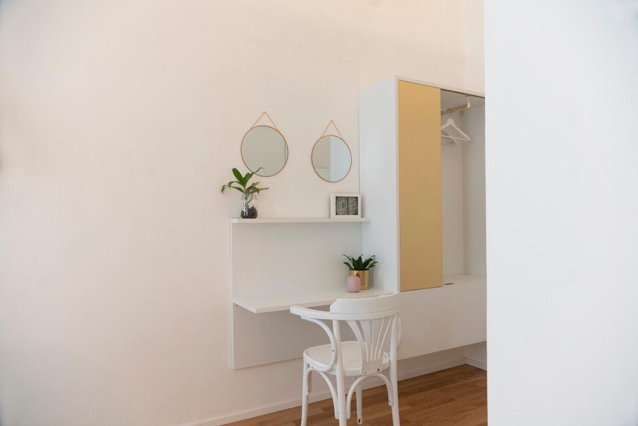 Interno21 * Naples