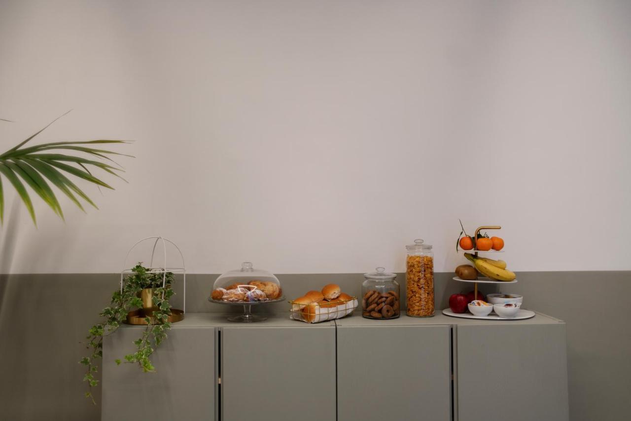 Interno21 * Naples