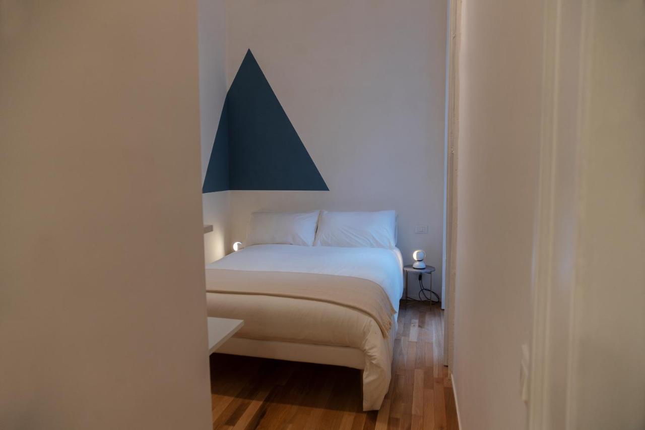 Interno21 * Naples
